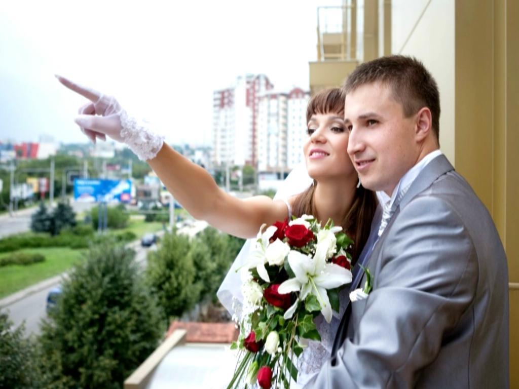 Manhattan Hotel & Restaurant Chisinau Exterior photo